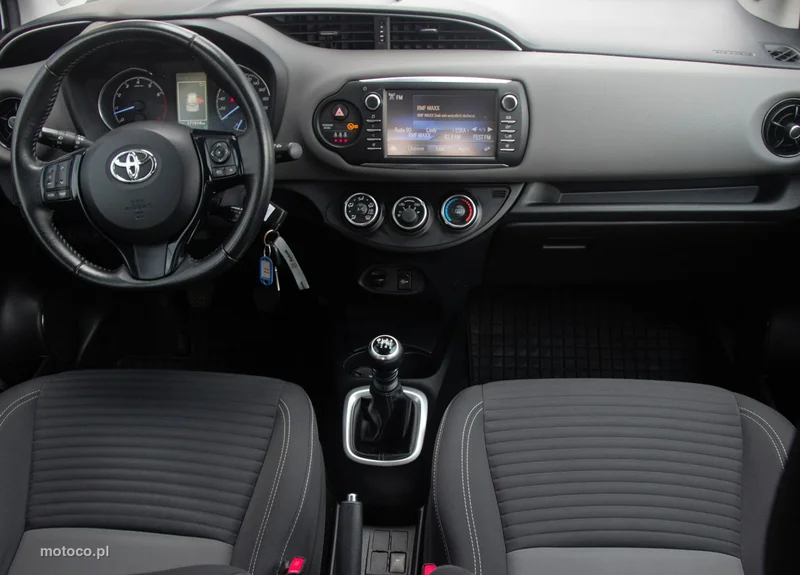 Toyota Yaris XP130 25