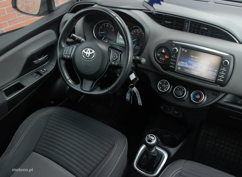 Toyota Yaris XP130 26