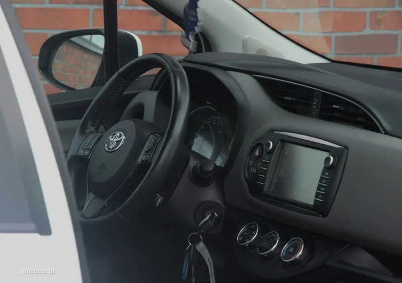 Toyota Yaris XP130 31