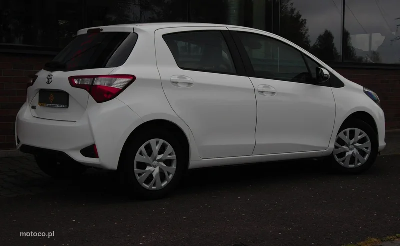 Toyota Yaris XP130 34