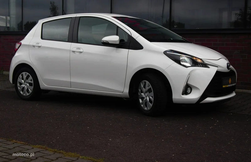 Toyota Yaris XP130 35