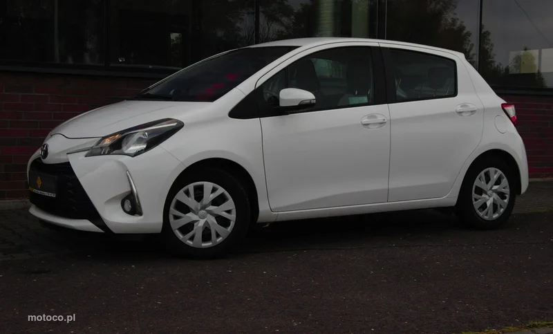 Toyota Yaris XP130 38