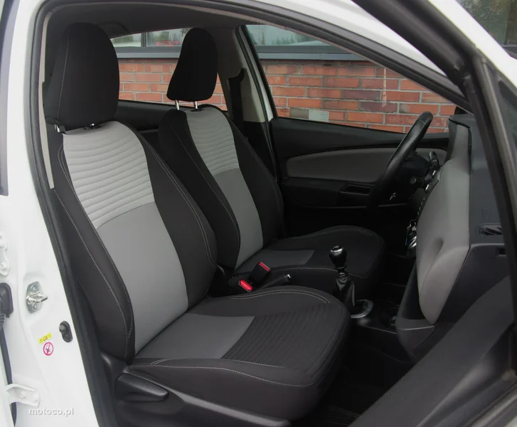 Toyota Yaris XP130 40