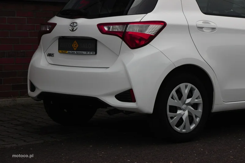Toyota Yaris XP130 8