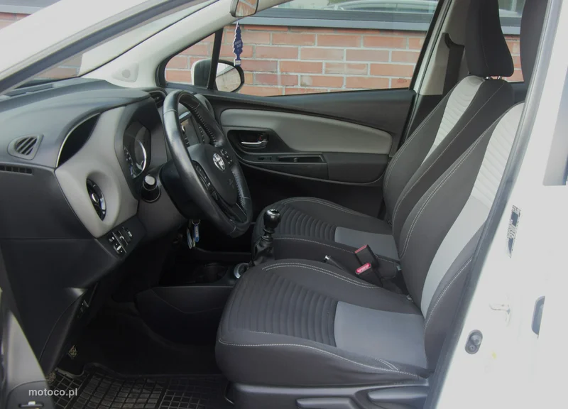 Toyota Yaris XP130 10