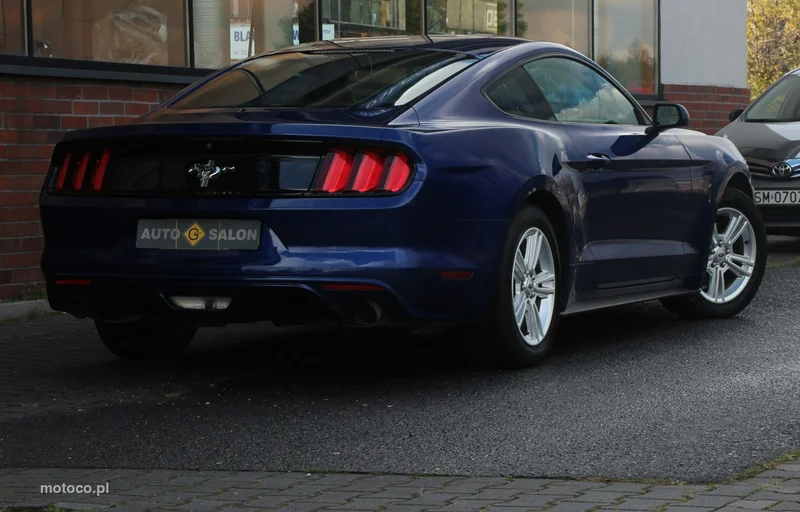 Ford Mustang VI S-550 4