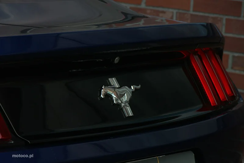 Ford Mustang VI S-550 31