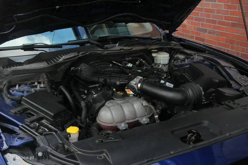 Ford Mustang VI S-550 33