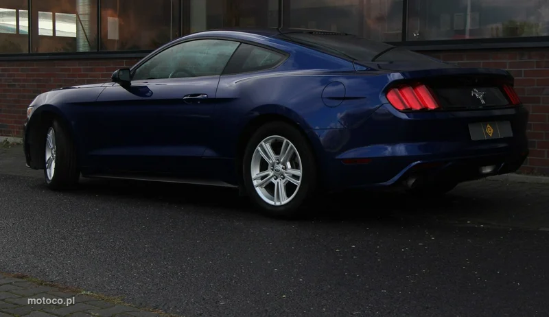 Ford Mustang VI S-550 38