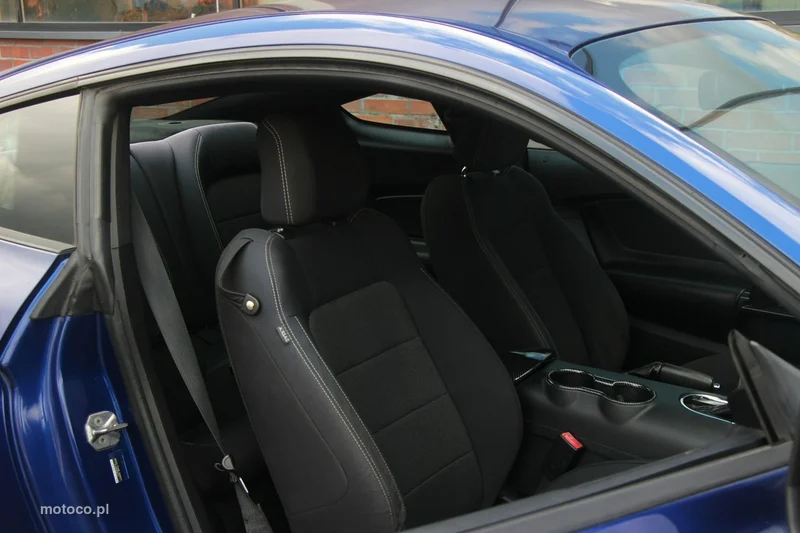 Ford Mustang VI S-550 39