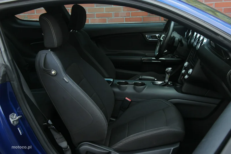 Ford Mustang VI S-550 40