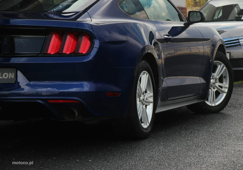 Ford Mustang VI S-550 5