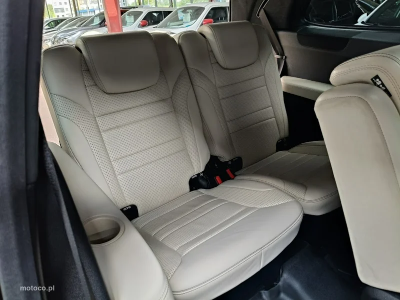 Mercedes-Benz GL X166 GL 63 AMG 25