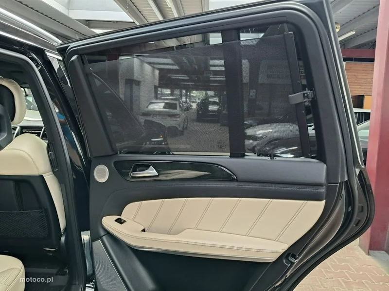 Mercedes-Benz GL X166 GL 63 AMG 33
