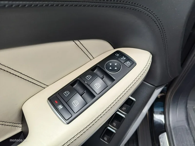 Mercedes-Benz GL X166 GL 63 AMG 34