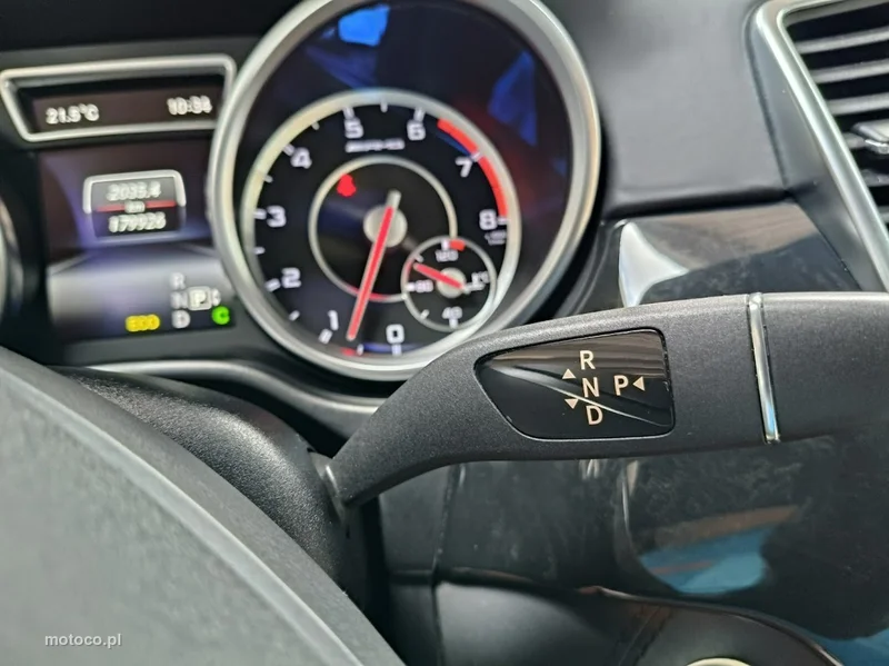 Mercedes-Benz GL X166 GL 63 AMG 40