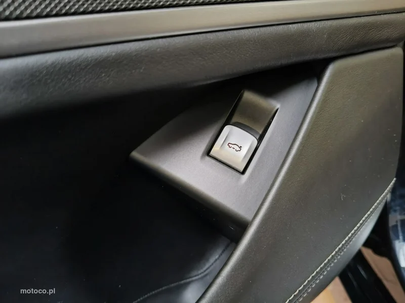 BMW Seria 7 G11 750 21