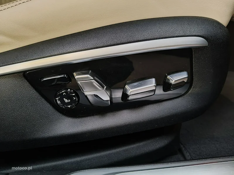 BMW Seria 7 G11 750 24