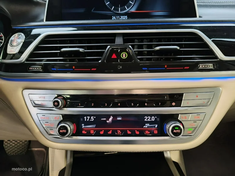 BMW Seria 7 G11 750 36