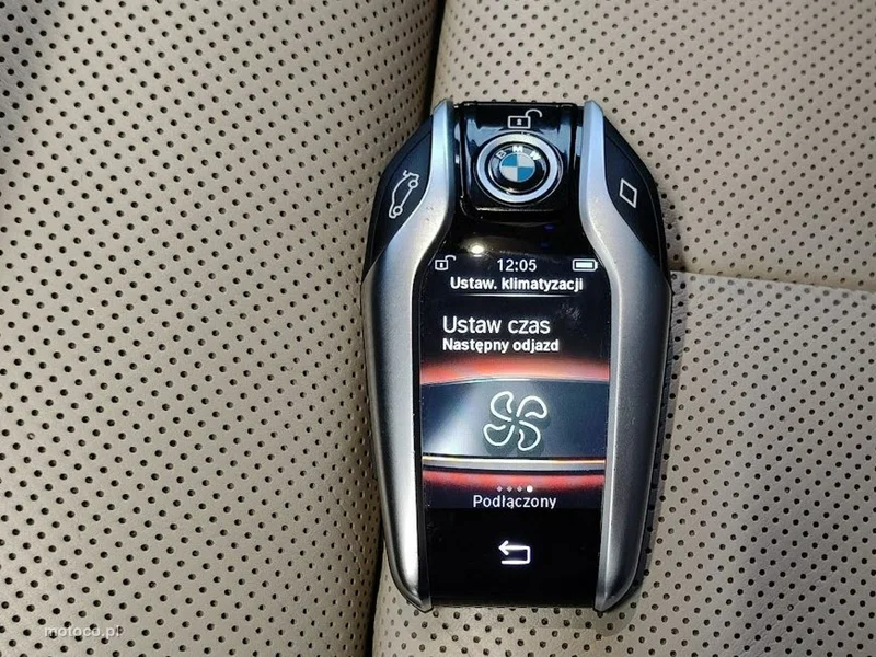 BMW Seria 7 G11 750 39
