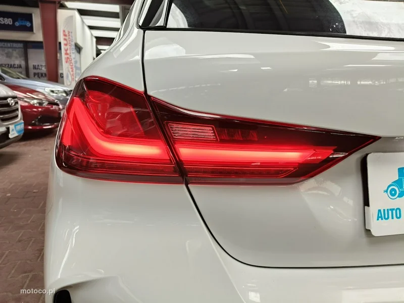 BMW Seria 1 F40 118 13