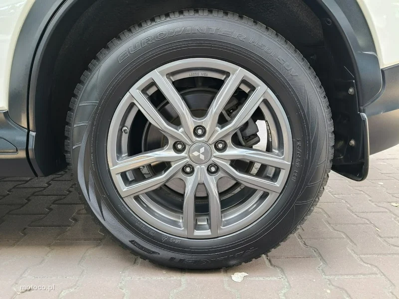 Mitsubishi Eclipse Cross 9