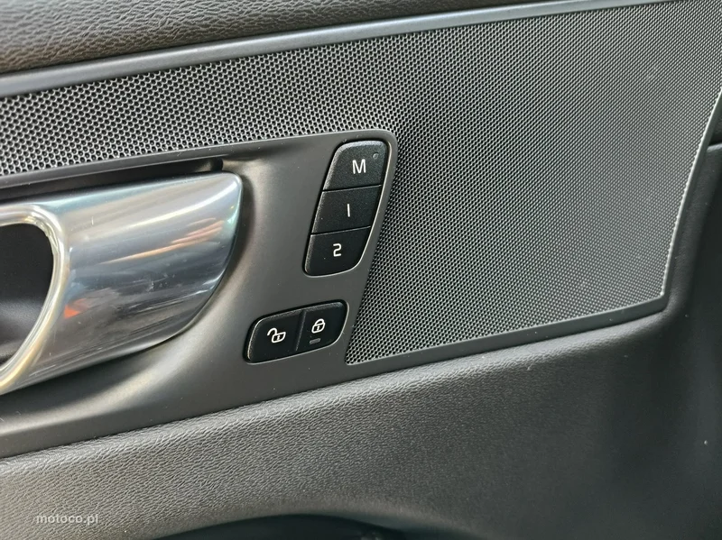 Volvo XC 60 22