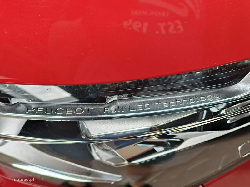 Peugeot 3008 8