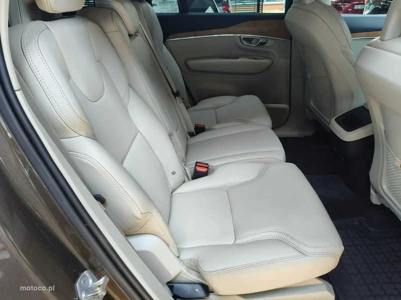 Volvo XC 90 18