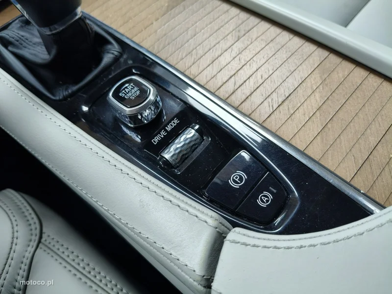 Volvo XC 90 38