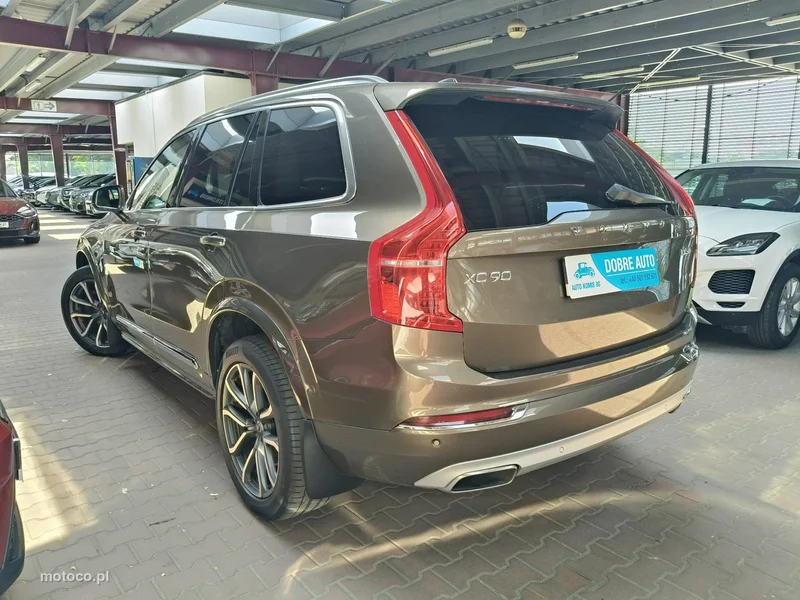 Volvo XC 90 6