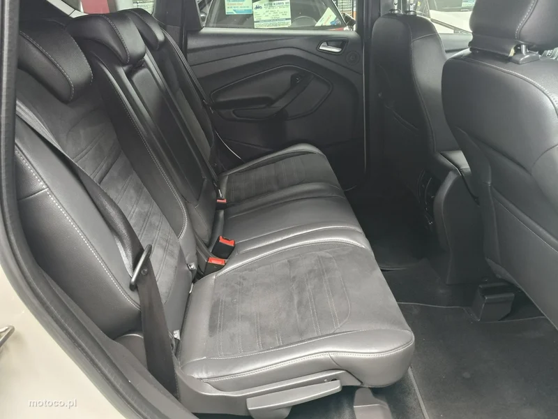 Ford Kuga II 19