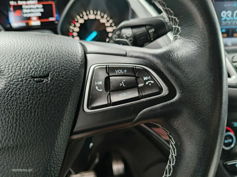 Ford Kuga II 28