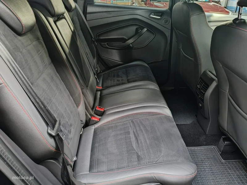 Ford Kuga III 17