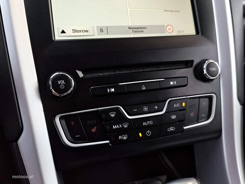 Ford Mondeo V 17