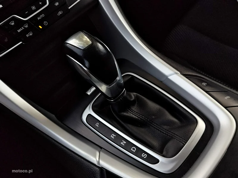 Ford Mondeo V 18