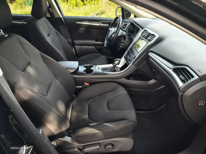 Ford Mondeo V 9