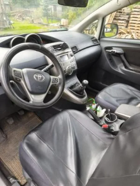 Toyota Verso 5
