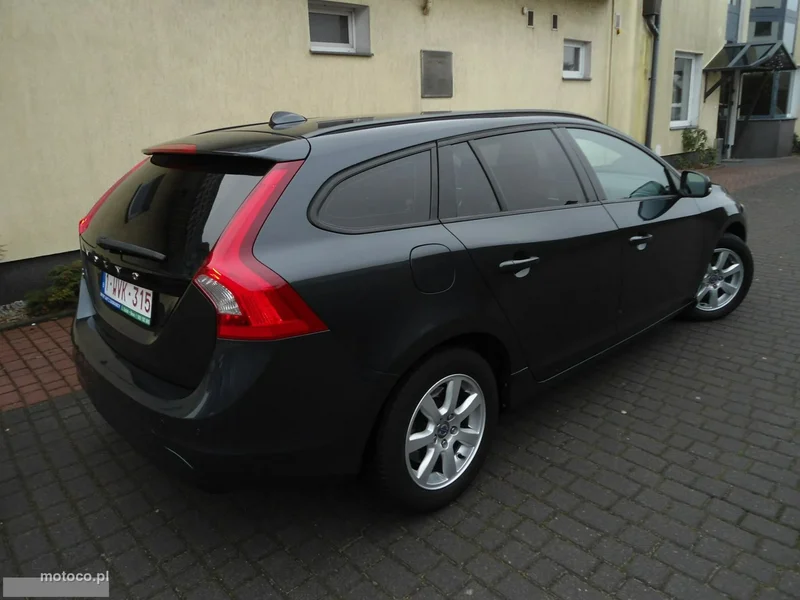 Volvo V60 3