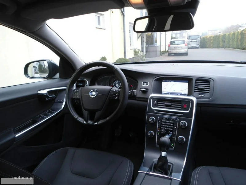 Volvo V60 23