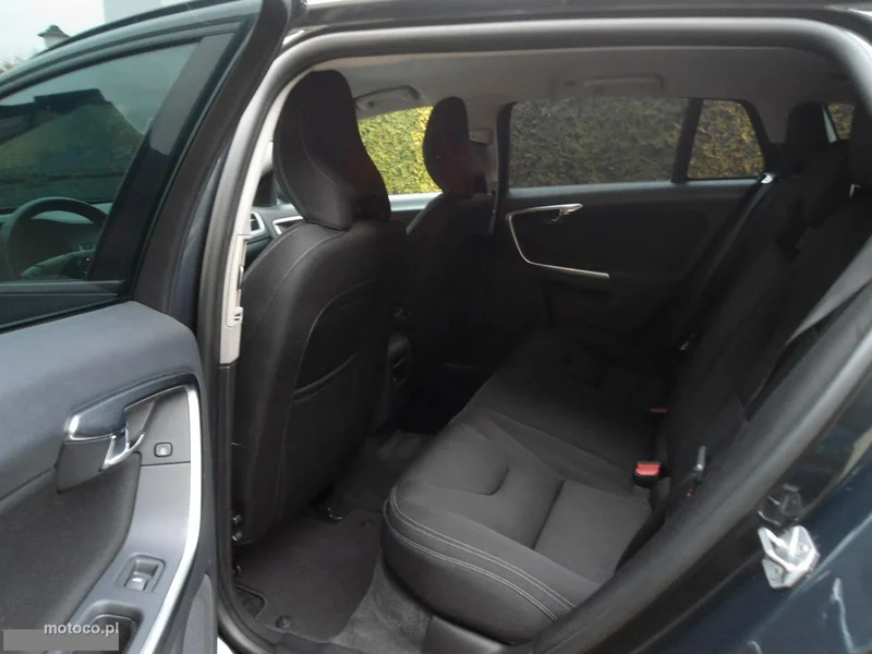 Volvo V60 24