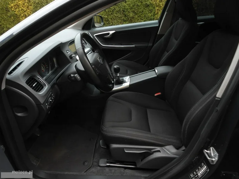Volvo V60 27