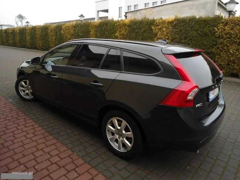 Volvo V60 5
