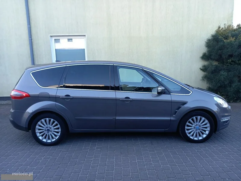 Ford S-Max I 17
