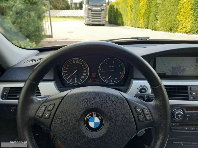 BMW Seria 3 F30 320 28