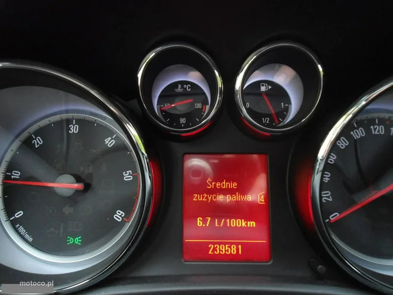 Opel Astra J 25