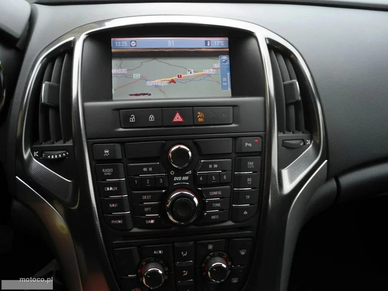 Opel Astra J 26
