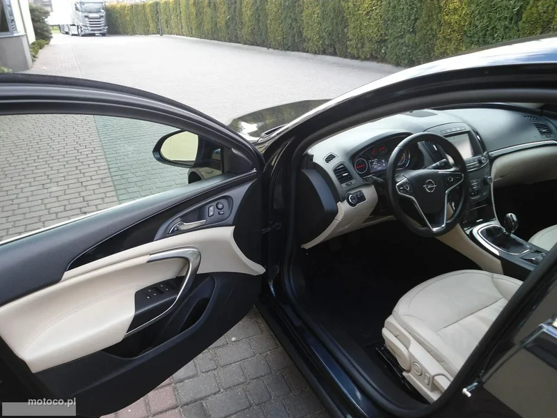 Opel Insignia A 23