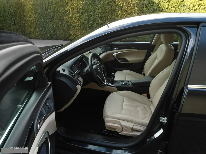 Opel Insignia A 24