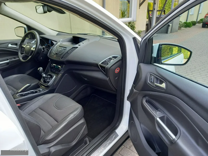 Ford Kuga II 19